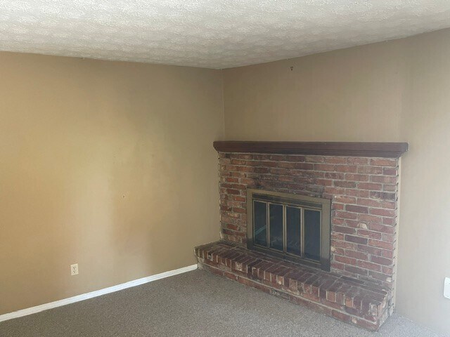 Building Photo - 2451 S Meadowbrook Ave