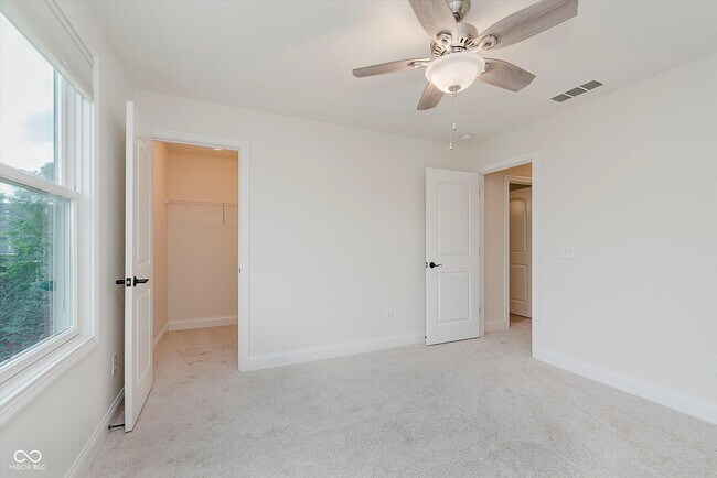 Building Photo - 10264 Normandy Way