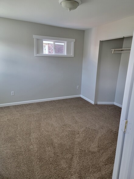 Bedroom - 307 Rustic Ave