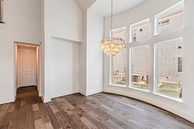 Building Photo - 4878 Limousine Ln