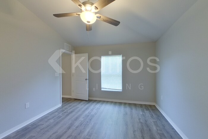 Building Photo - 9137 Aegean Cir