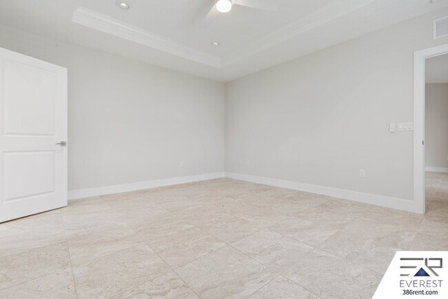 Building Photo - 22 Woodlyn Ln