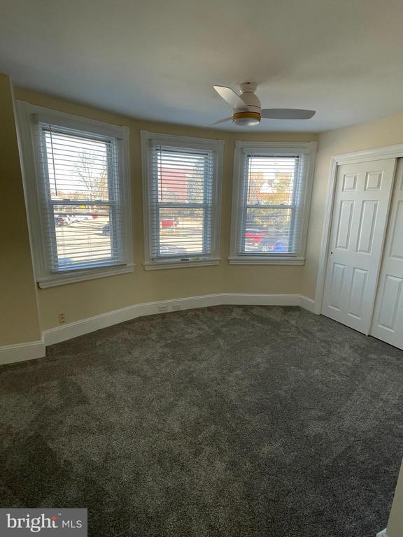 Building Photo - 760 W Railroad Ave