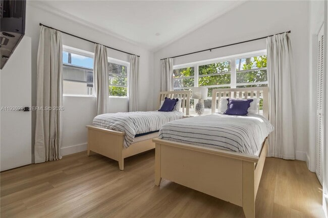 Building Photo - 900 Belle Meade Island Dr