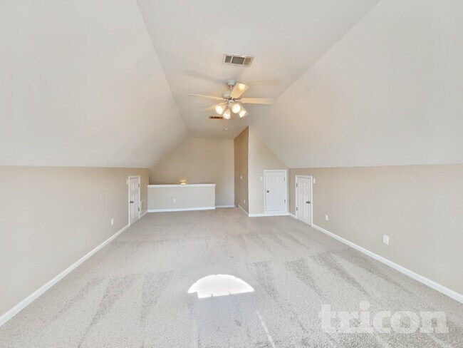 Building Photo - 1889 Olive Cir