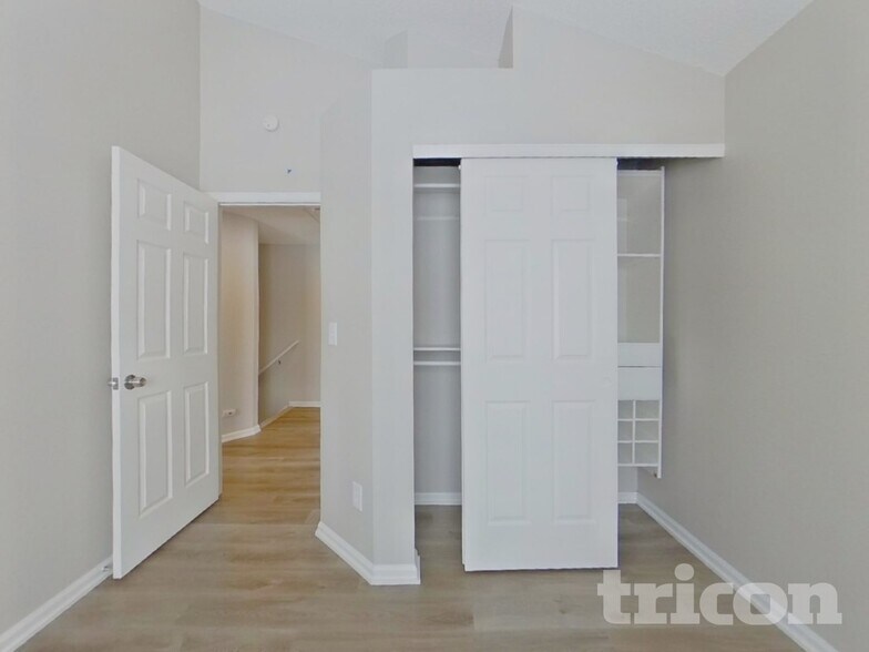 Building Photo - 9516 Sherrelwood Ln
