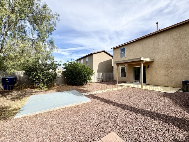 Building Photo - 2324 S Mcconnell Dr