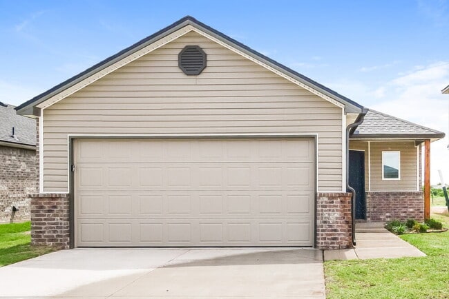 Building Photo - 12816 Torretta Wy