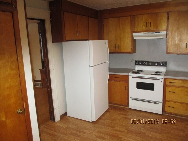 kitchen - 514 9th St N