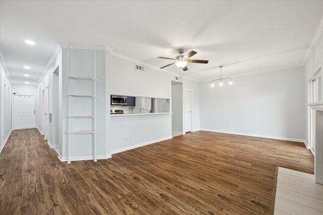 Building Photo - 18809 Egret Bay Blvd