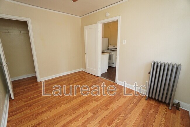 Building Photo - 1340 E 14th Ave