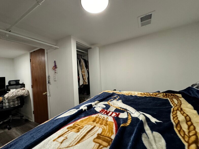 Bedroom 1 - 5524 N Mont Clare Ave