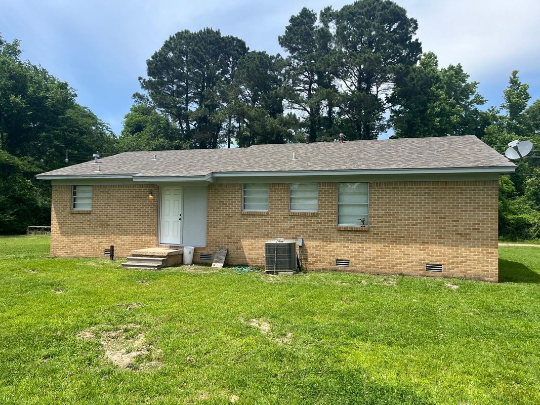 Building Photo - 2125 Dewey St