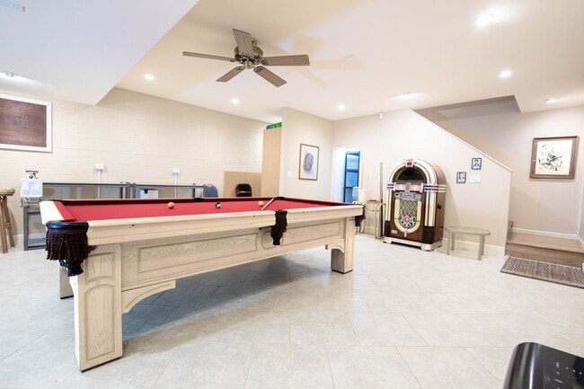 Building Photo - Kahana Ridge – Three Bedroom, Three Bathroom Home with Rare Basement