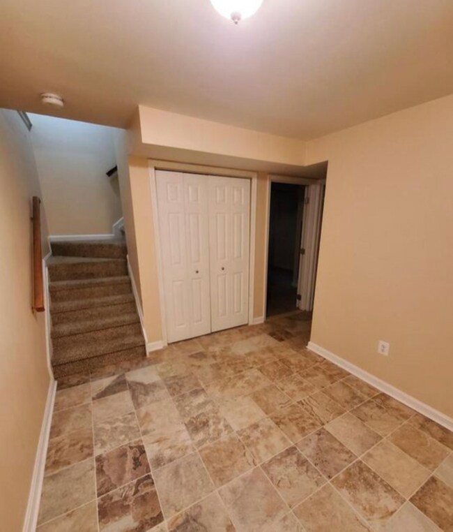 Building Photo - 510 Cabin Ct