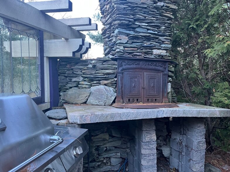 Building Photo - 711 Union St