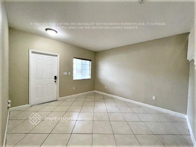 Building Photo - 14848 SW 9th Ln