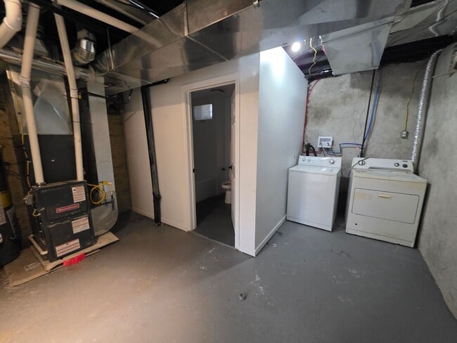 Building Photo - Newly updated 3 bedroom 2 bathroom house for Rent!!!