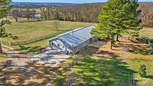 Building Photo - 15564 Prairie View Rd