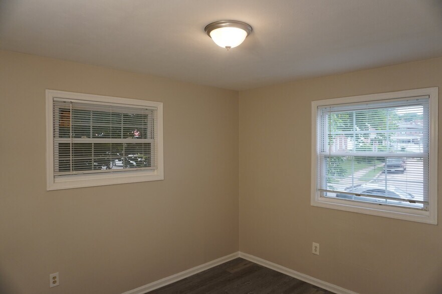 Building Photo - 5549 Force Rd
