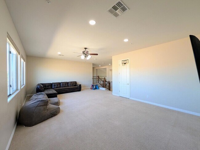 Building Photo - 27321 N Gidiyup Trail