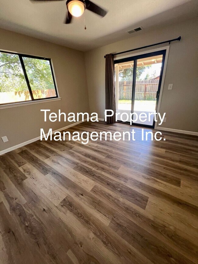 Building Photo - Beautiful 3 bedroom 2 bath home in Redding, CA