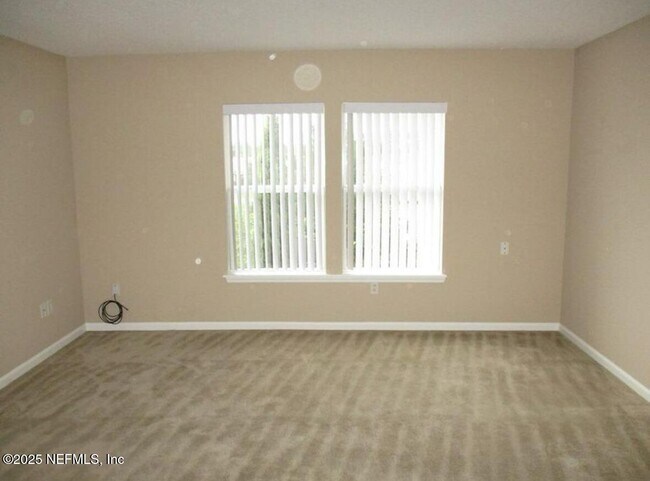 Building Photo - 86339 Cartesian Pointe Dr