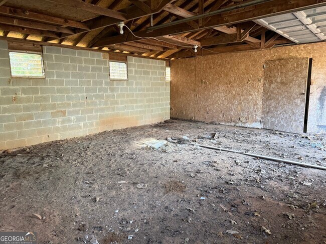 Building Photo - 731 Moon Bridge Rd