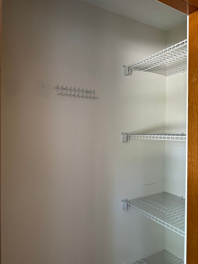 Building Photo - 2 Bedroom, 2.5 Bathroom Half Double in Dublin, OH