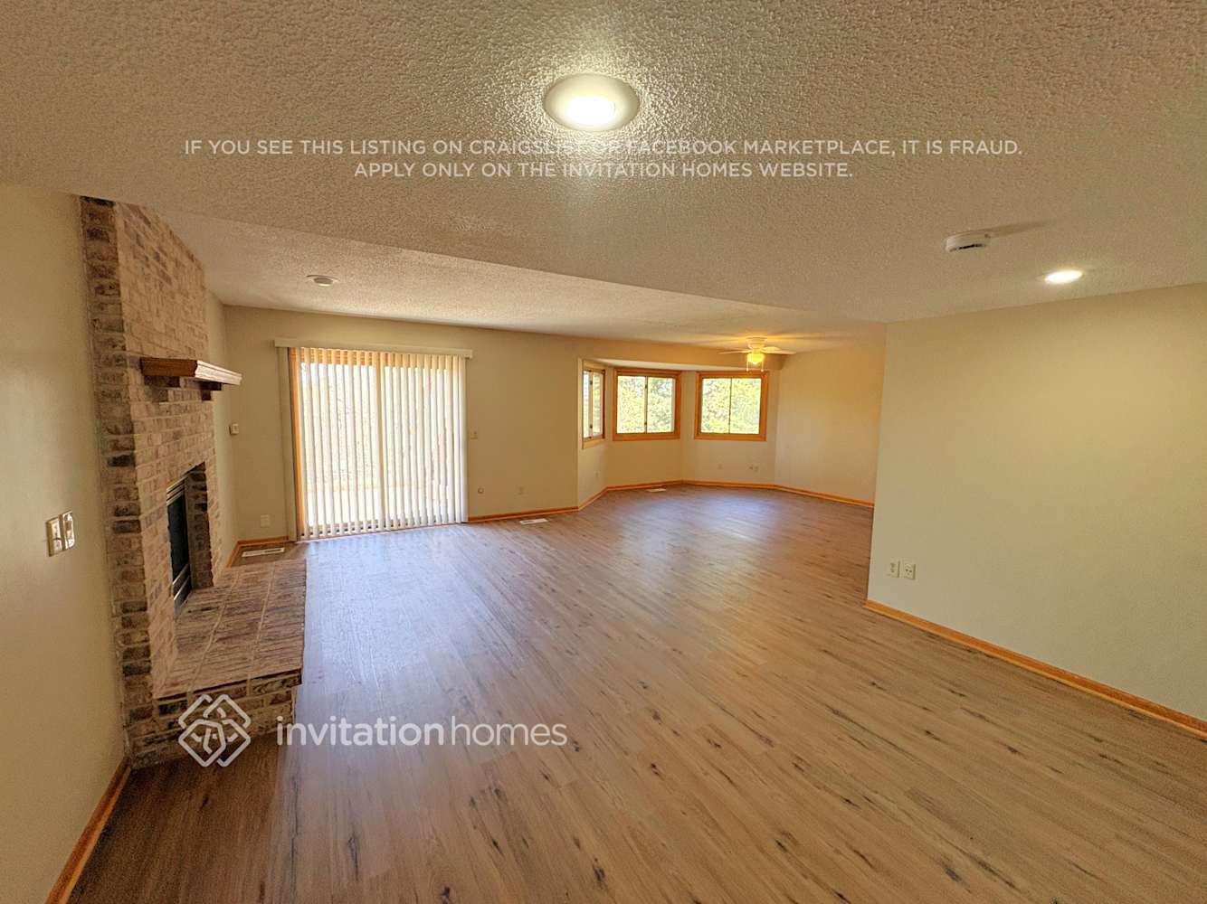 Building Photo - 21020 Floral Bay Dr N