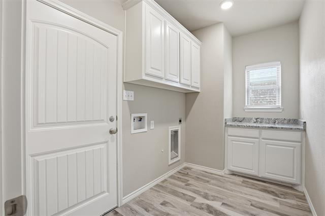 Building Photo - 3316 Windcrest Dr