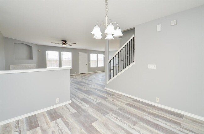 Building Photo - 20131 Larkspur Landing