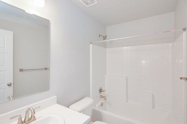 Building Photo - Incredible Townhomes. You’re New Home is Waiting.