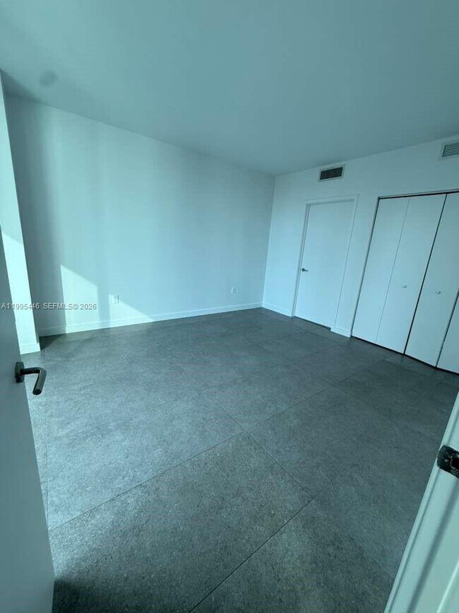 Building Photo - 1100 S Miami Ave