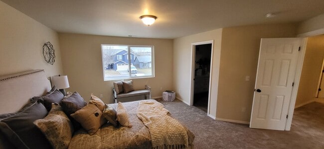 Building Photo - 3115 SW Metolius Ave