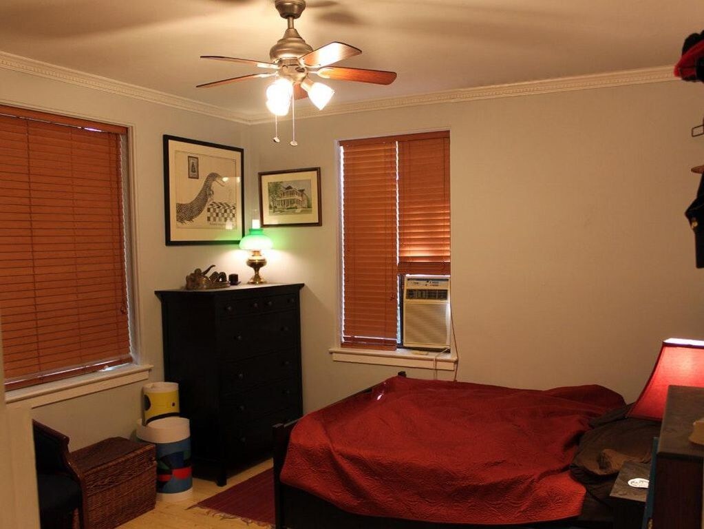 bedroom - 1121 Myrtle Ave