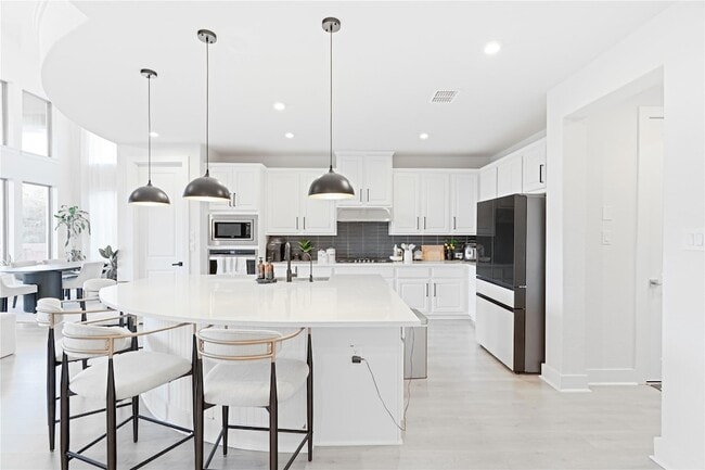 Building Photo - 312 Palatino Bend