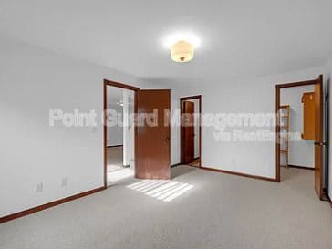 Building Photo - 728 Bristol Cir