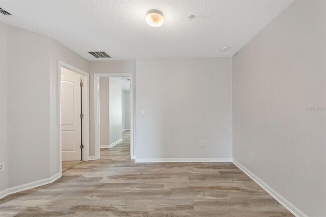 Building Photo - 1220 Priory Cir