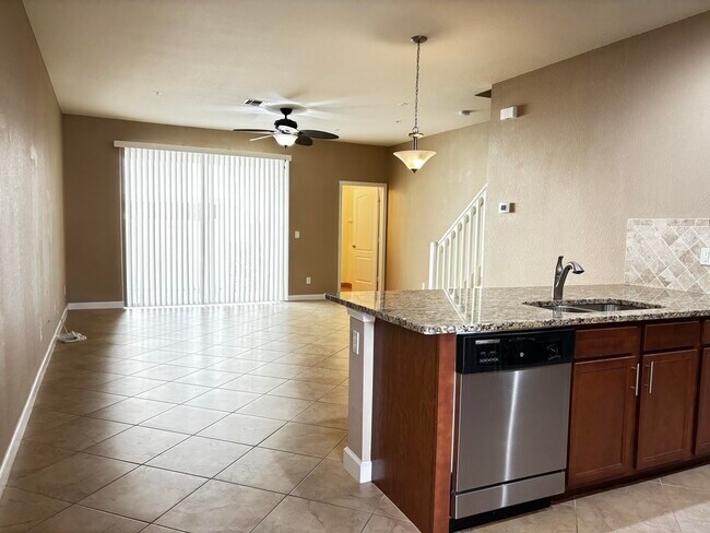 Building Photo - 9480 SW Merlin Ct