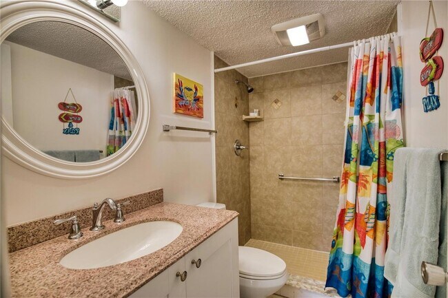 Building Photo - 519 Albee Farm Rd