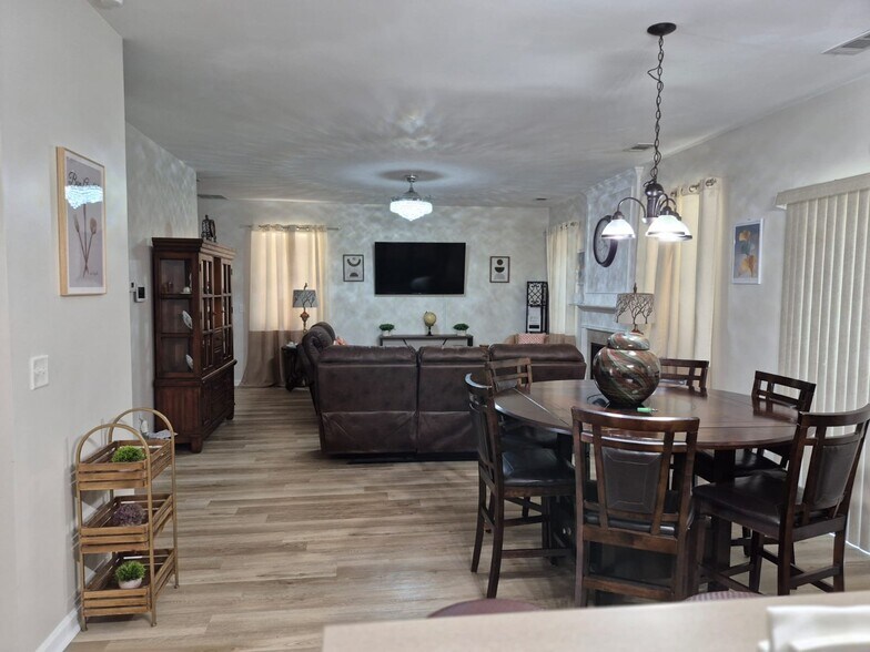Building Photo - 4341 Comfort Trail