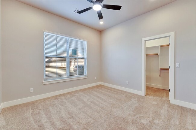 Building Photo - 1851 Lotus Rd