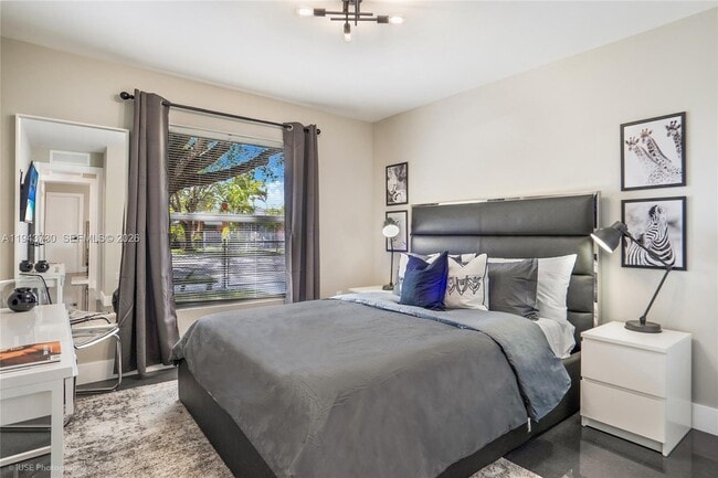 Building Photo - 1035 NW 48th St