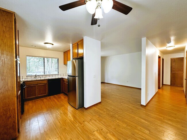 Building Photo - 2314 Sierra Creek Cir