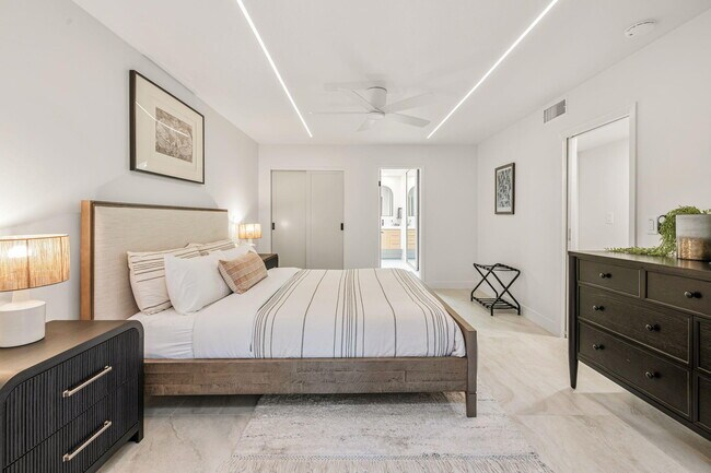 Building Photo - 179 Gran Via