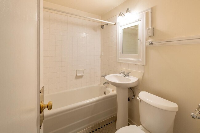 Interior Photo - The Davenport