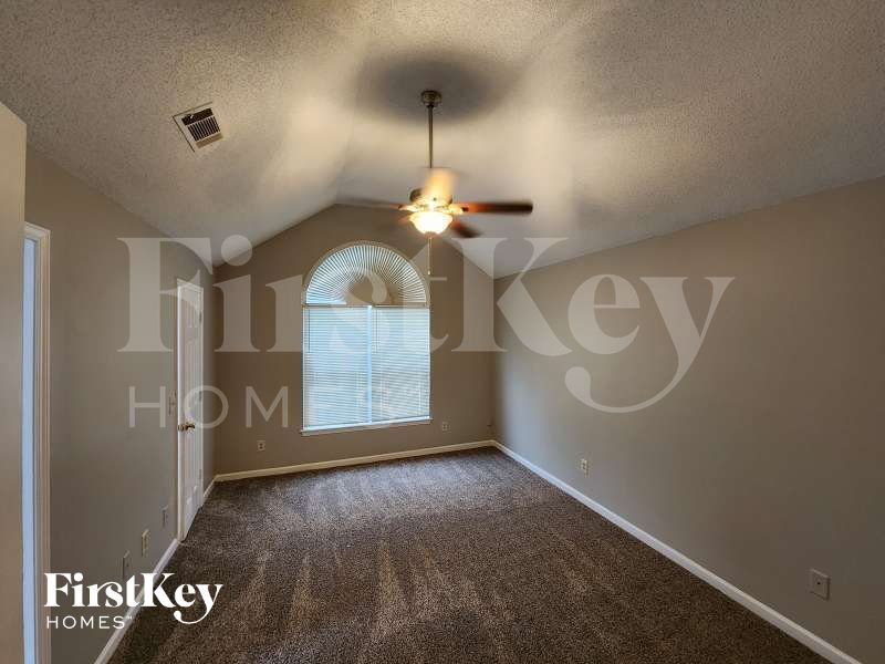 Building Photo - 2882 Ward Lake Way