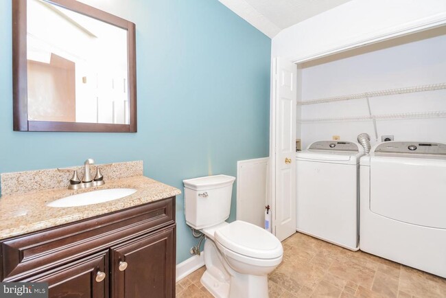 Building Photo - 12010 Ridge Knoll Dr