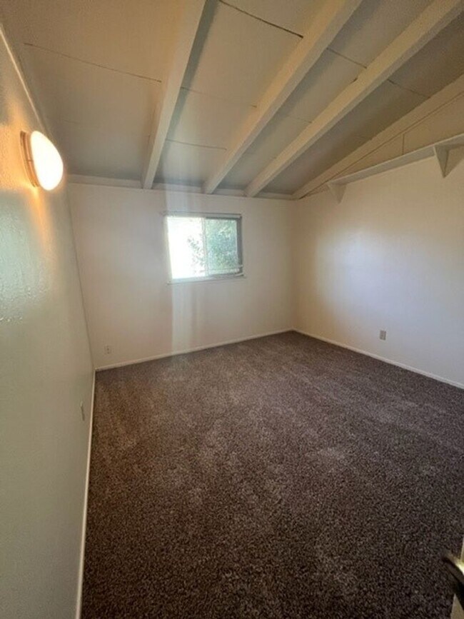Building Photo - 5725 El Campo Way